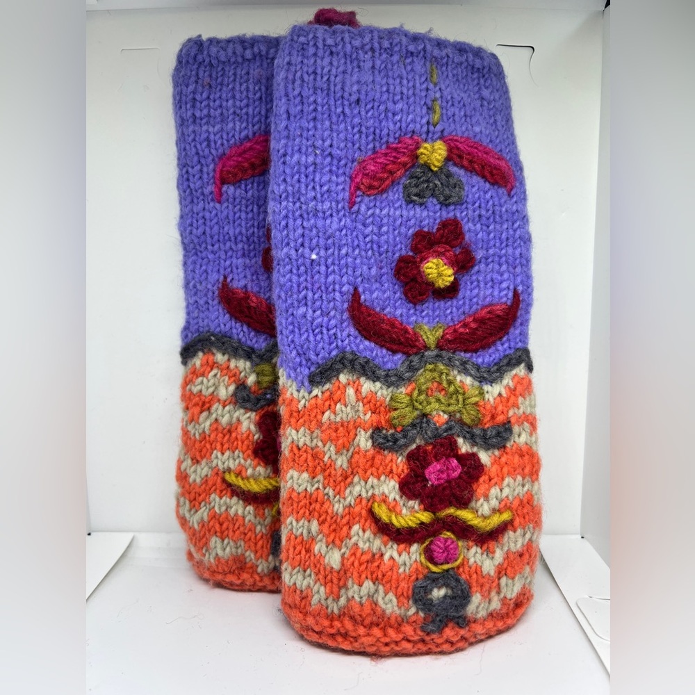 NWT French Knot Wool and Mohair Fingerless Gloves in Meadow